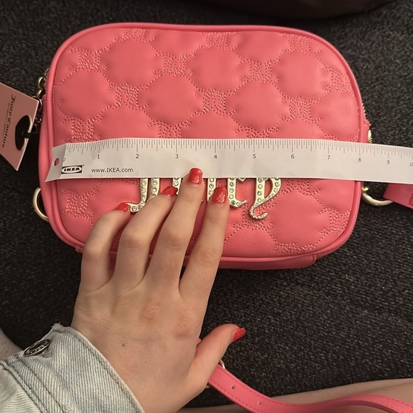 Juicy Couture Taking the always Camera Crossbody Bag Pink Lemonade - Picture 14 of 16